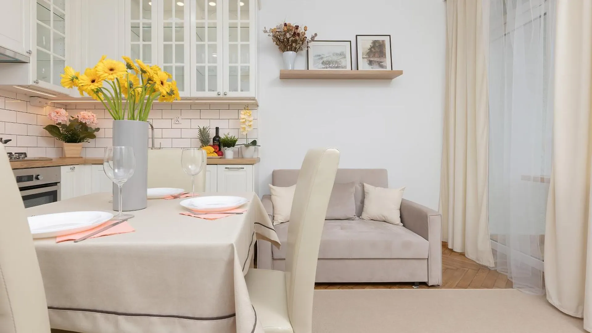 Bright Apartment Warsaw Srodmiescie By Noclegi Renters