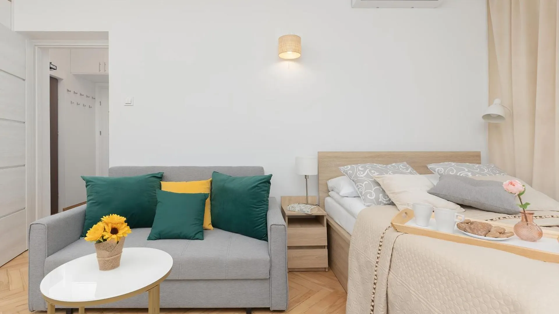 Bright Apartment Warsaw Srodmiescie By Noclegi Renters