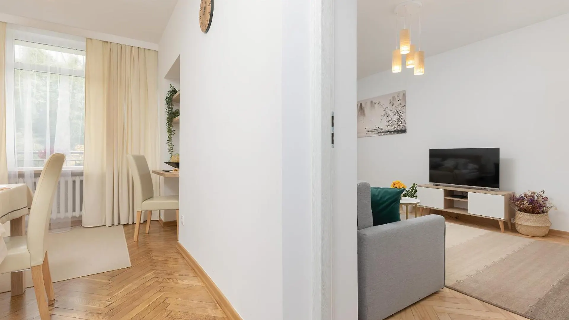 Bright Apartment Warsaw Srodmiescie By Noclegi Renters 0*,