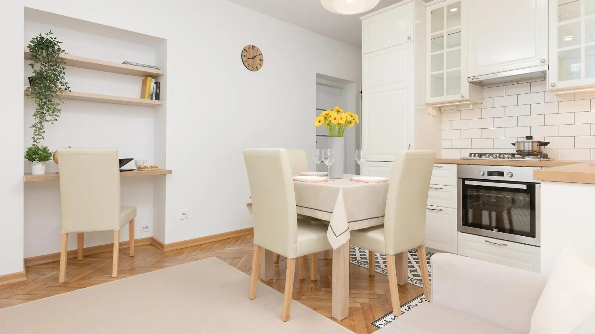 Bright Apartment Warsaw Srodmiescie By Noclegi Renters